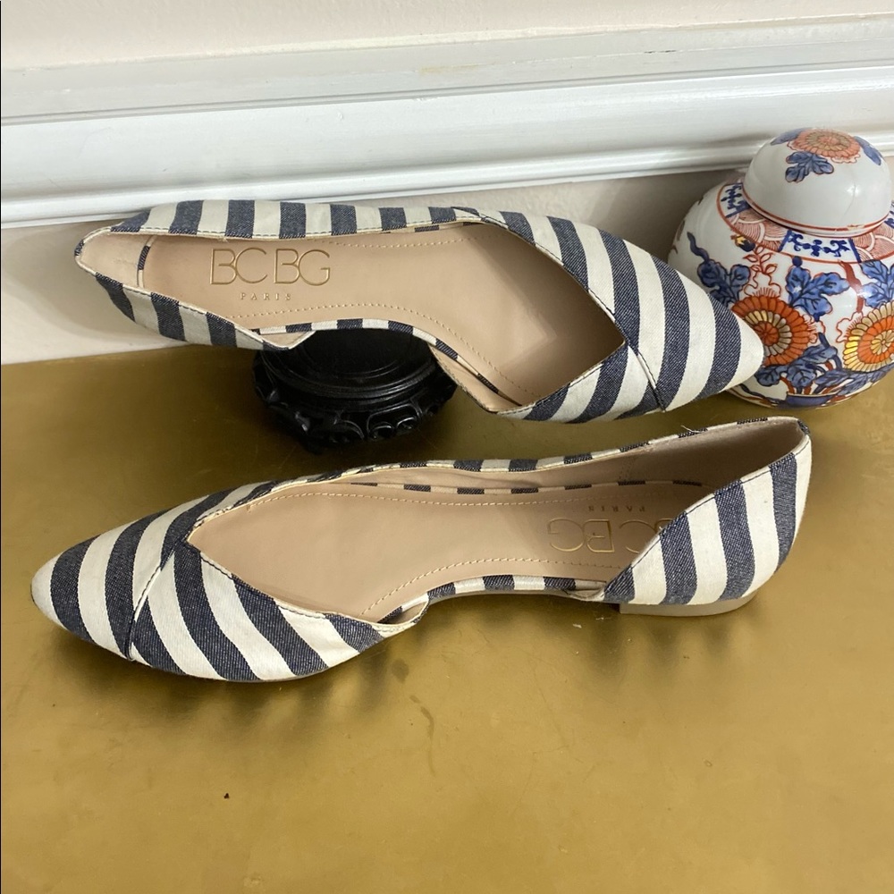 BCBG Paris Striped pointed Flats